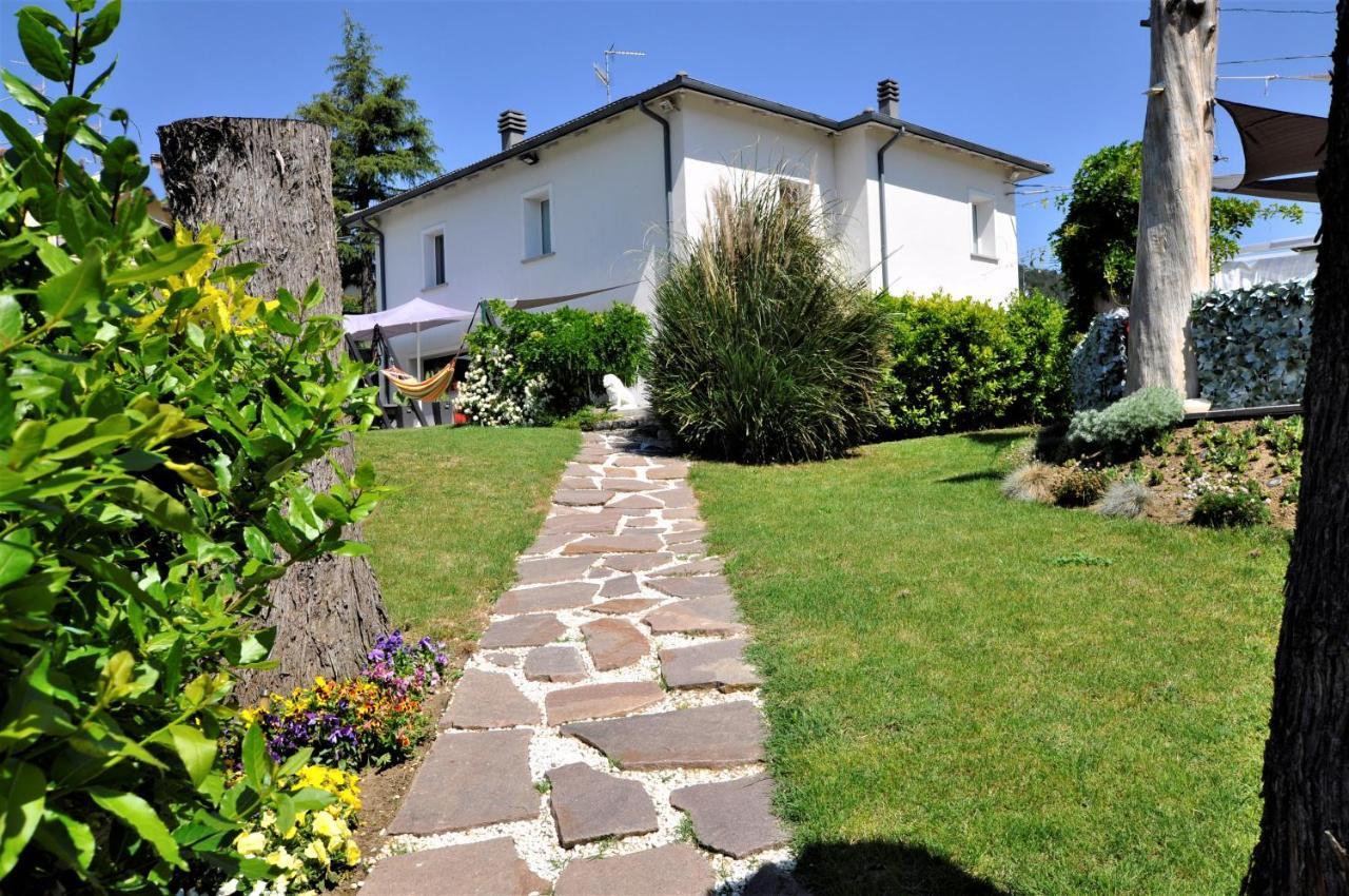 Gan Eden Bed and Breakfast San Benedetto Del Querceto Exteriör bild