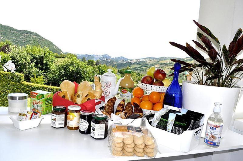 Gan Eden Bed and Breakfast San Benedetto Del Querceto Exteriör bild